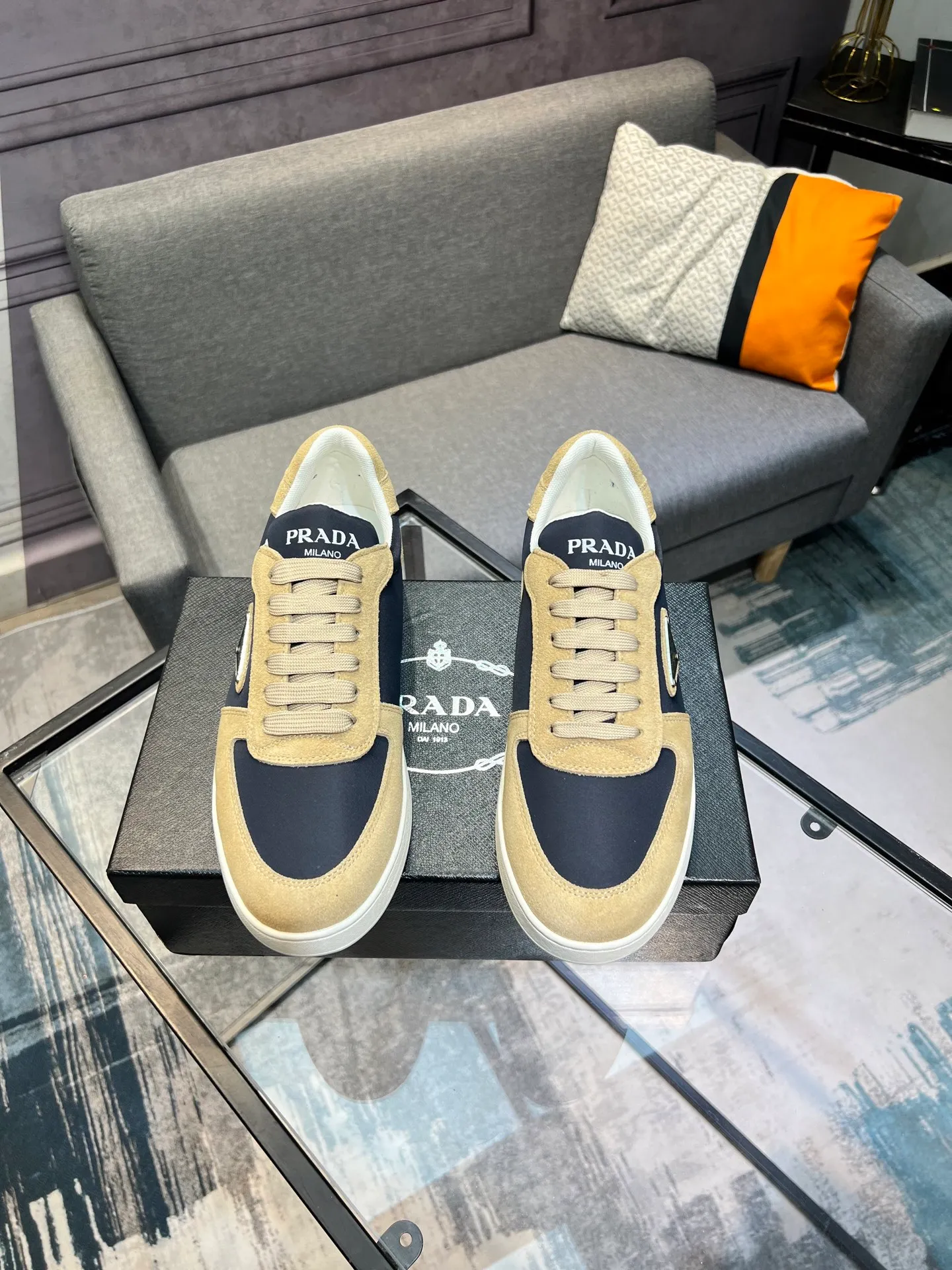 Men's men's shoes 💰440 [PRADA—Prada] latest model 🙈original replica! 👟👟👟Available here. The workmanship is top-notch. The upper is made of Italian 🇮🇹Imported calfskin. ❗️Breathable genuine leather lining @Suitable for travel. The original version has an enlarged engraved sole, making it suitable for all kinds of travels, showing low-key luxury. Let quality speak for itself. Color: Size: 38-44